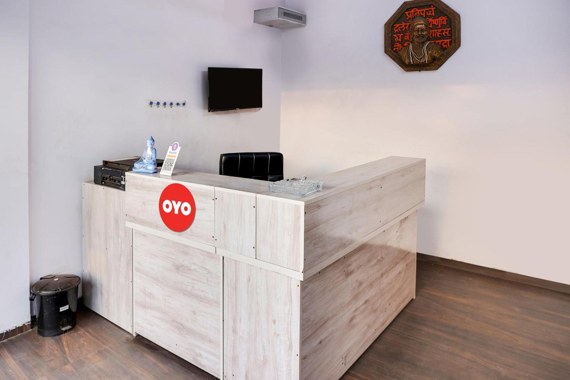 Oyo Hotel Blackgold Chandrapur Exterior foto