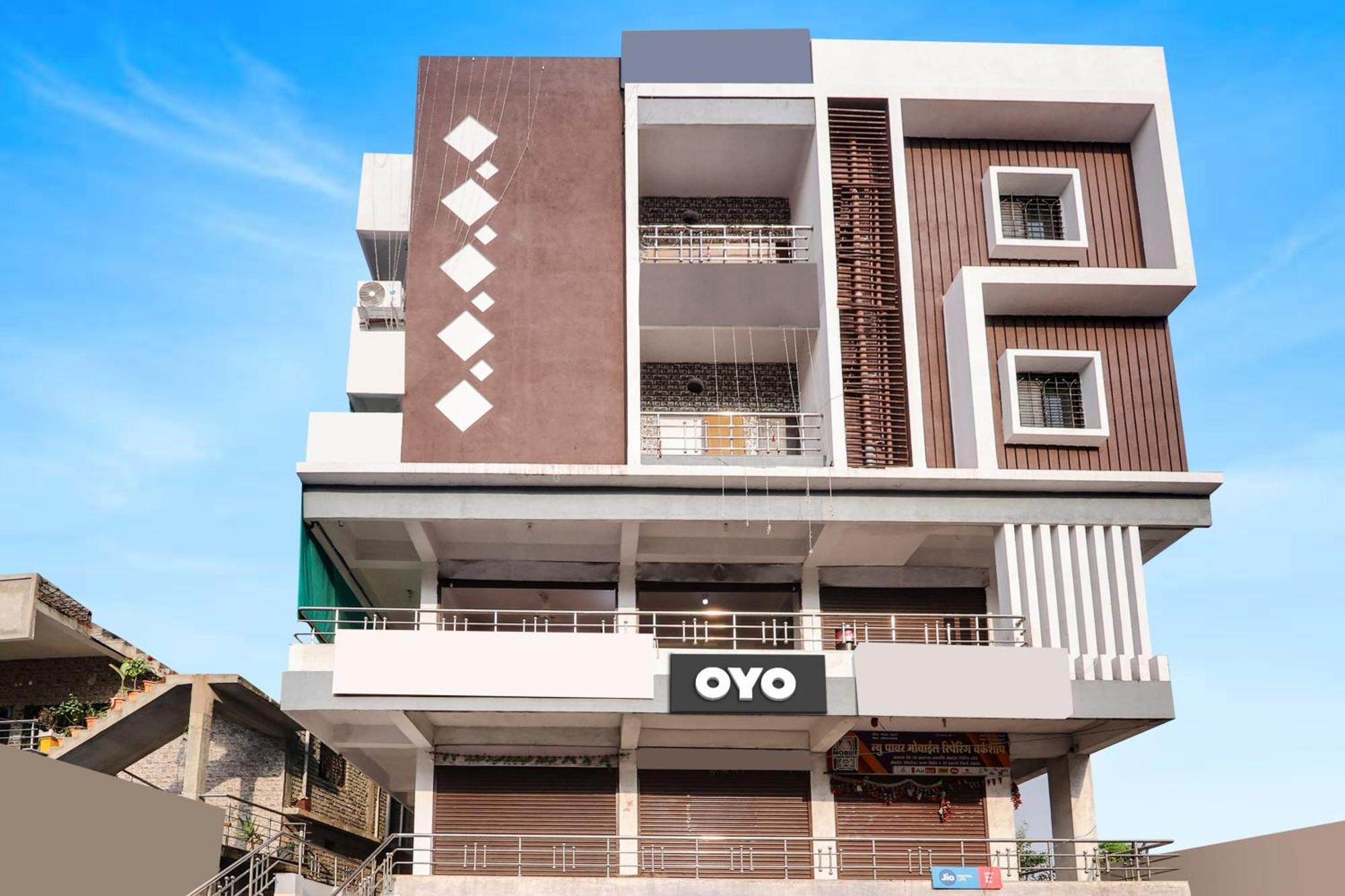Oyo Hotel Blackgold Chandrapur Exterior foto